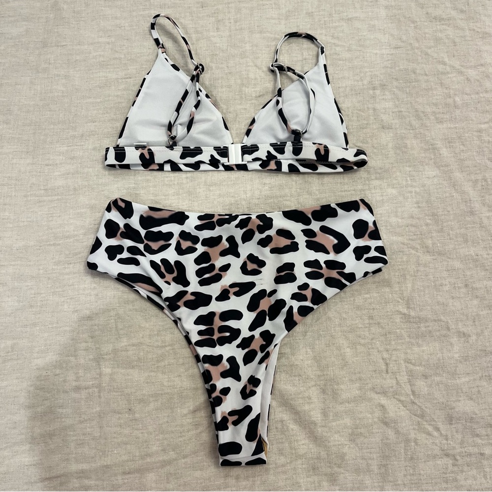 Bikini Set - Picture 2 of 4